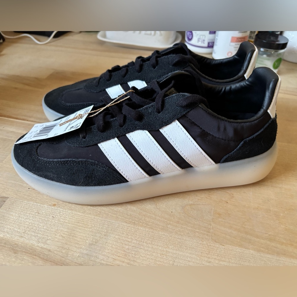 Adidas Women’s Barreda Black and White Sneakers